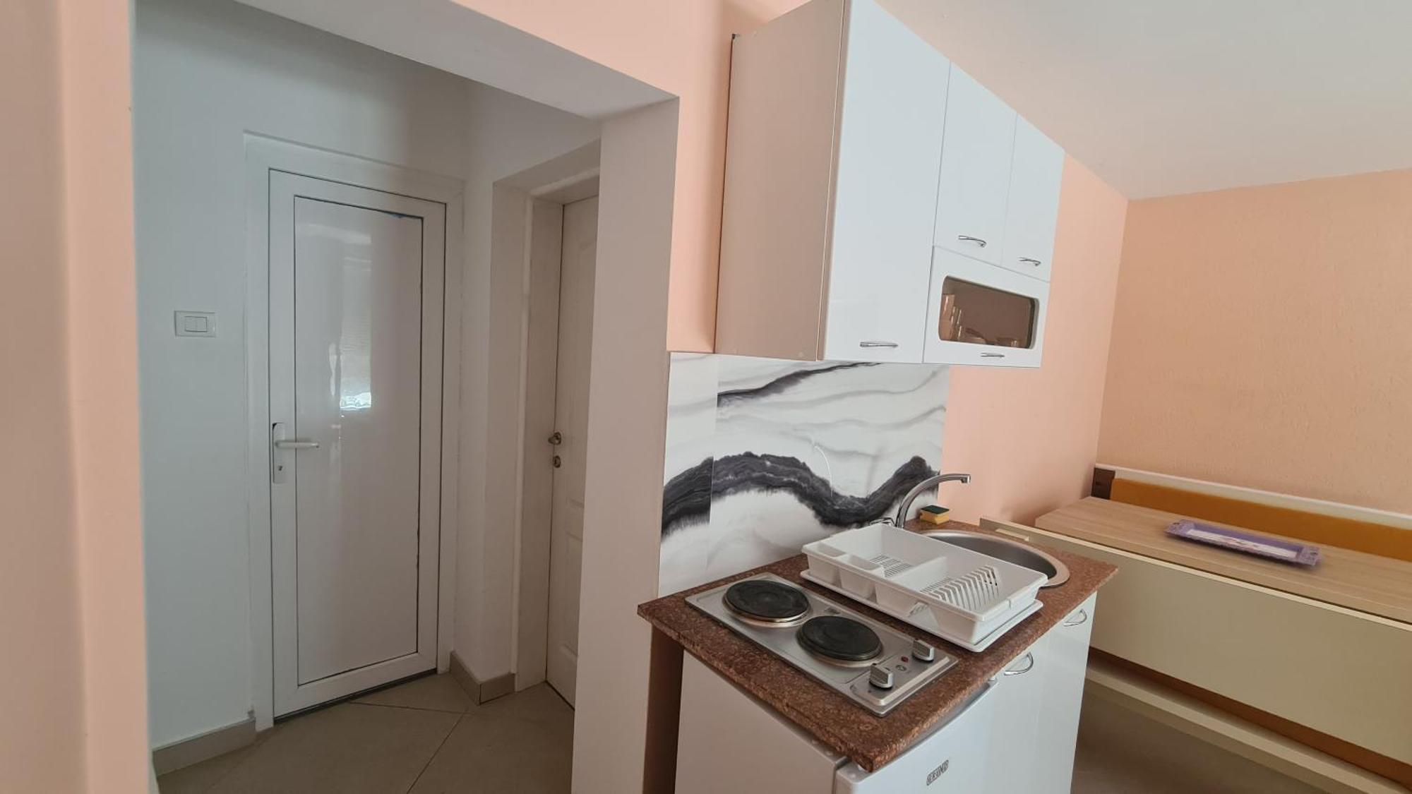 Apartments Bulatovic บาร์ ภายนอก รูปภาพ