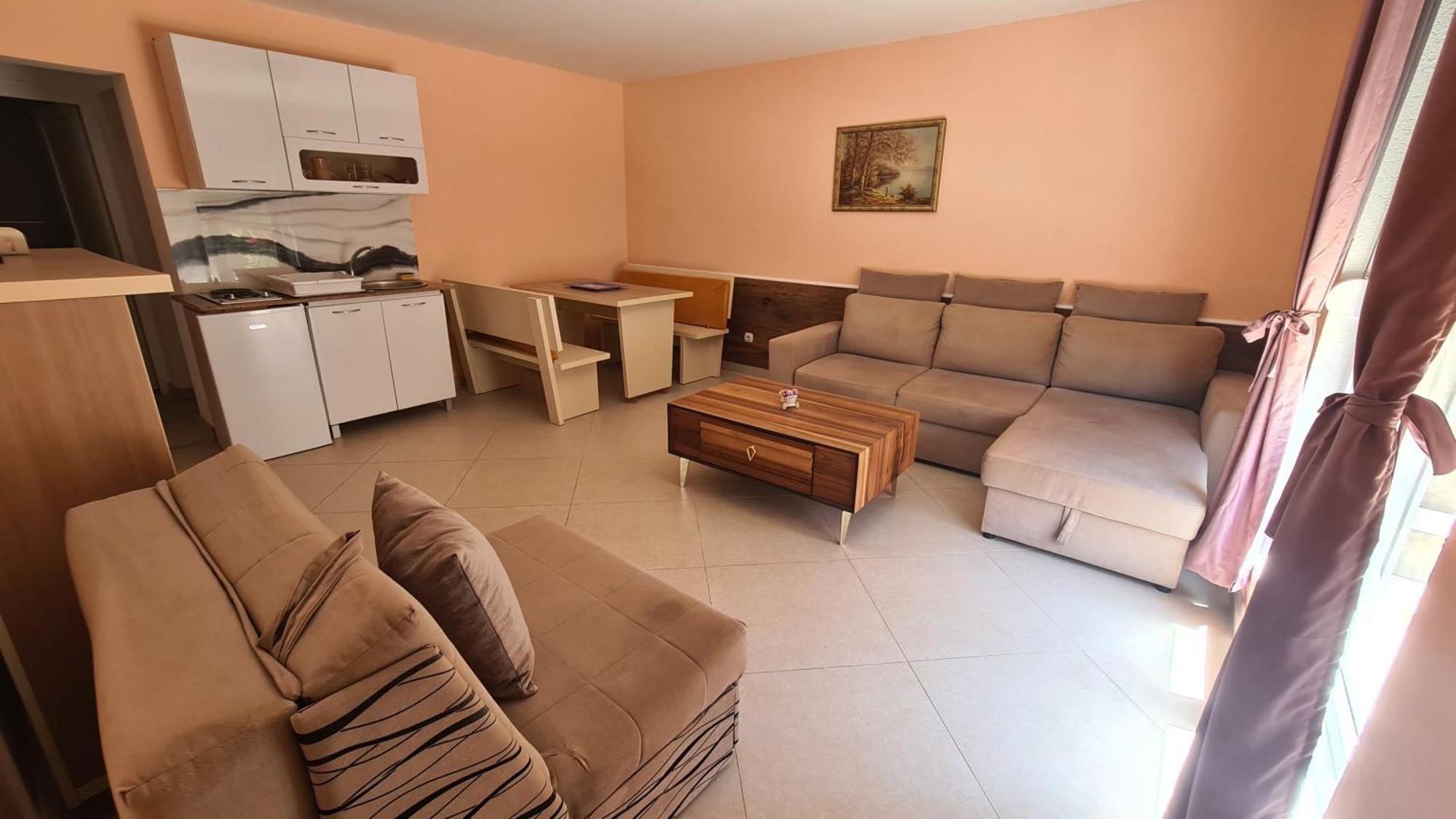 Apartments Bulatovic บาร์ ภายนอก รูปภาพ
