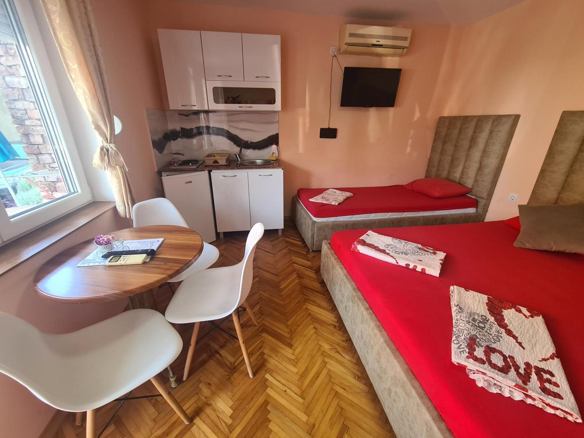 Apartments Bulatovic บาร์ ห้อง รูปภาพ